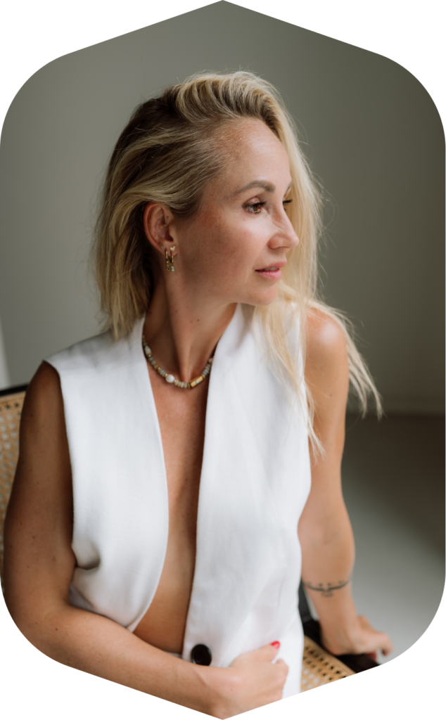 Carmen Heystek, from wound to wonder, kundalini temple method mentorship